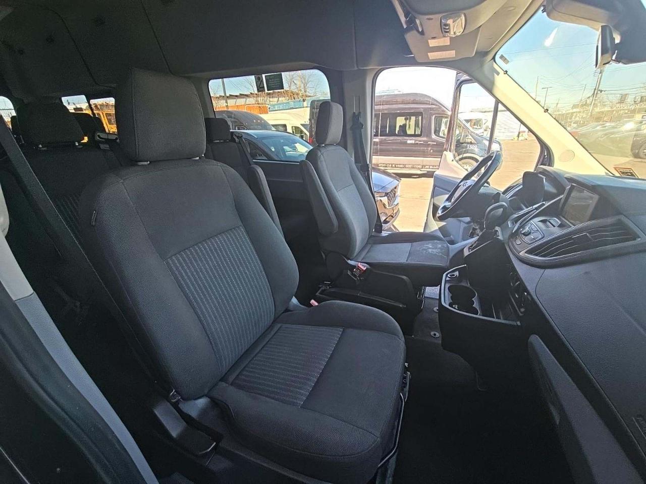 Ford Transit 350 Wagon HD High Roof XL Sliding Pass. 148 WB EL 2018