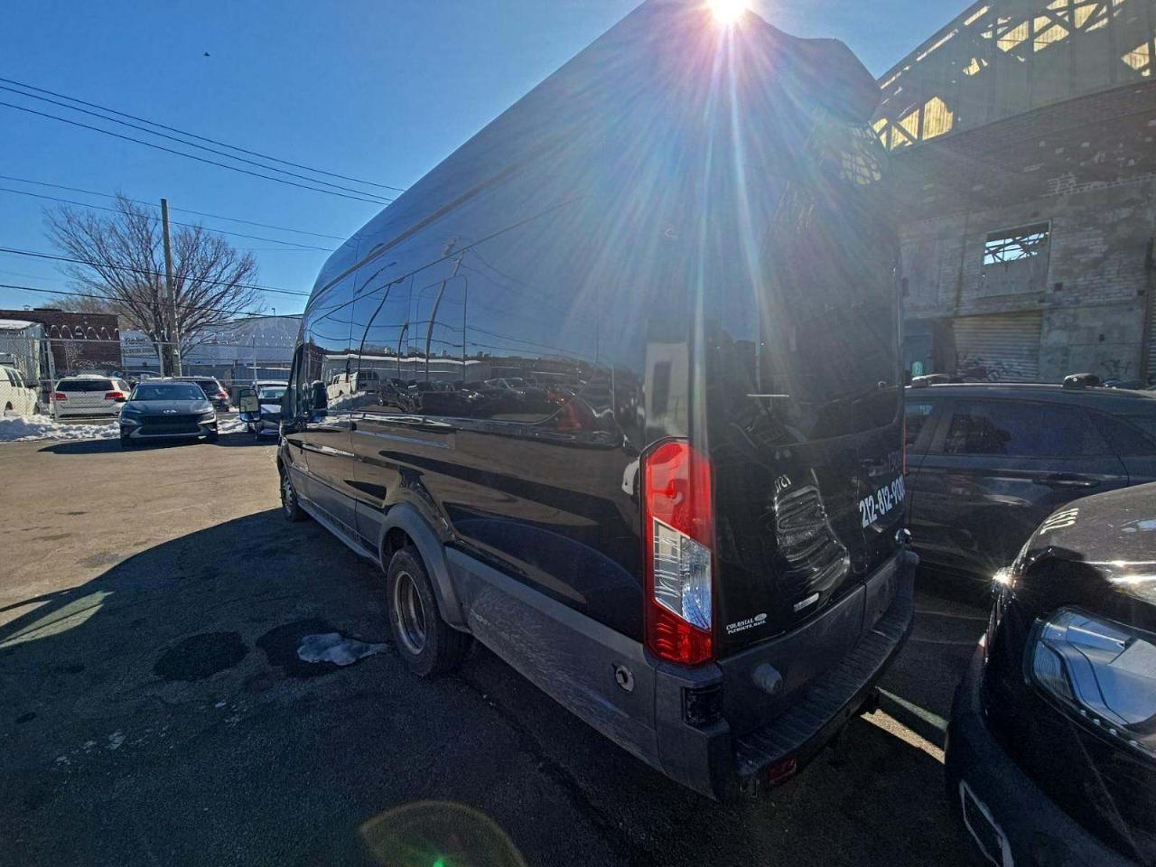 Ford Transit 350 Wagon HD High Roof XL Sliding Pass. 148 WB EL 2018