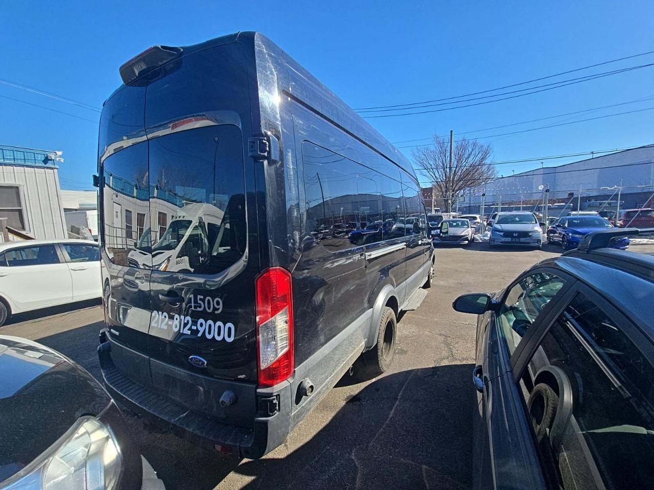 Ford Transit 350 Wagon HD High Roof XL Sliding Pass. 148 WB EL 2018