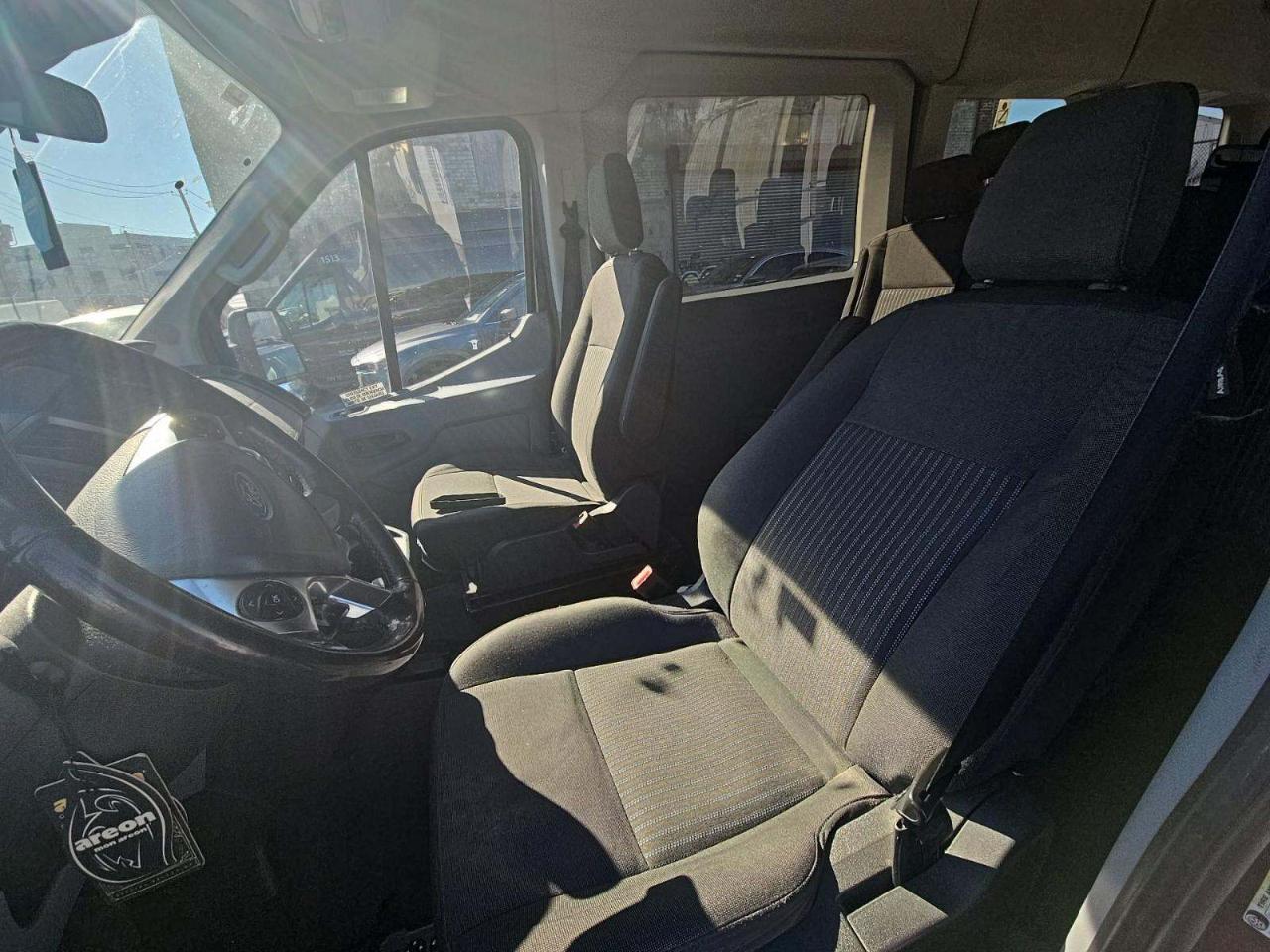 Ford Transit 350 Wagon HD High Roof XL Sliding Pass. 148 WB EL 2018