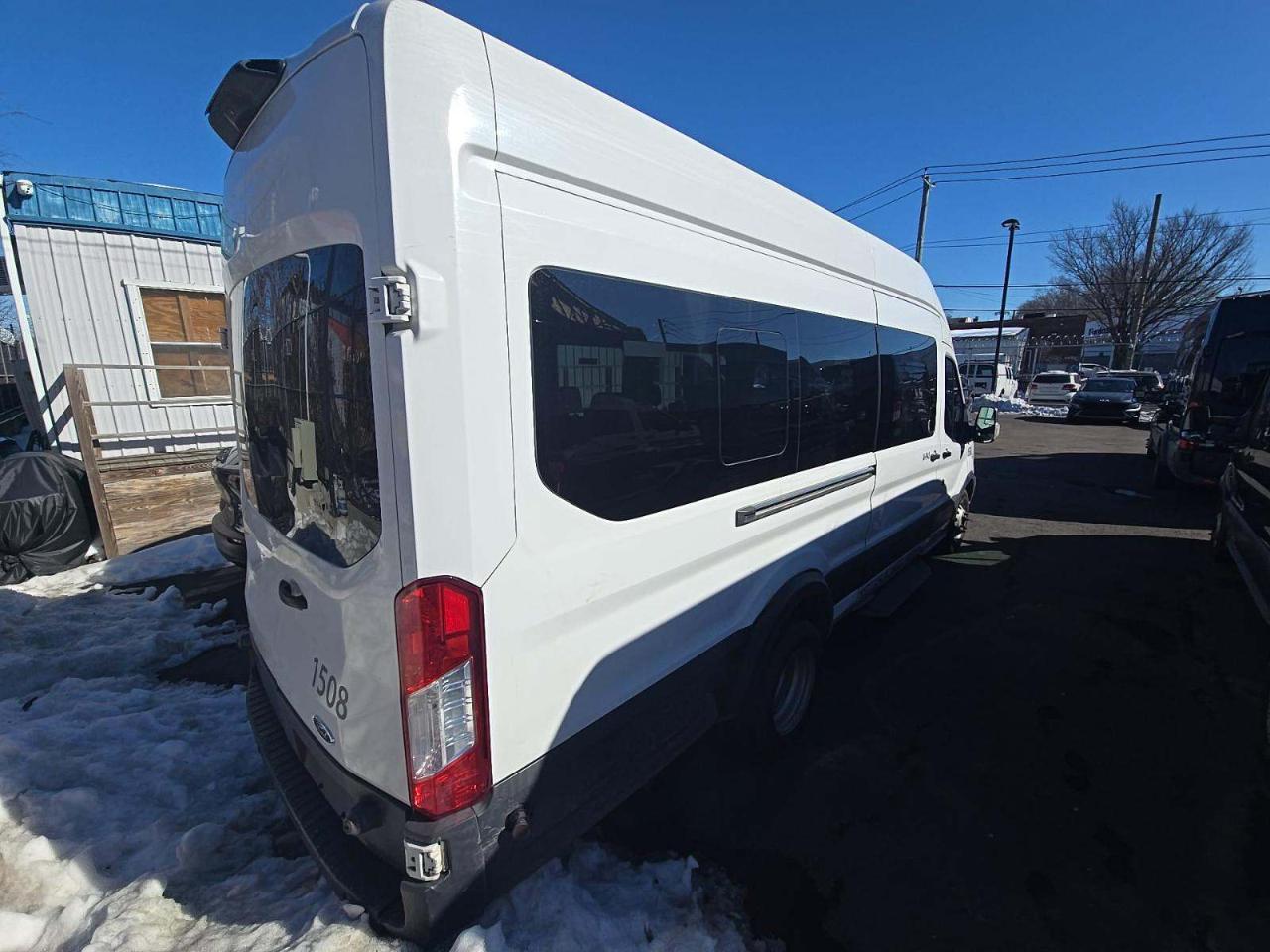 Ford Transit 350 Wagon HD High Roof XLT Dual Slide. 148 WB EL 2018