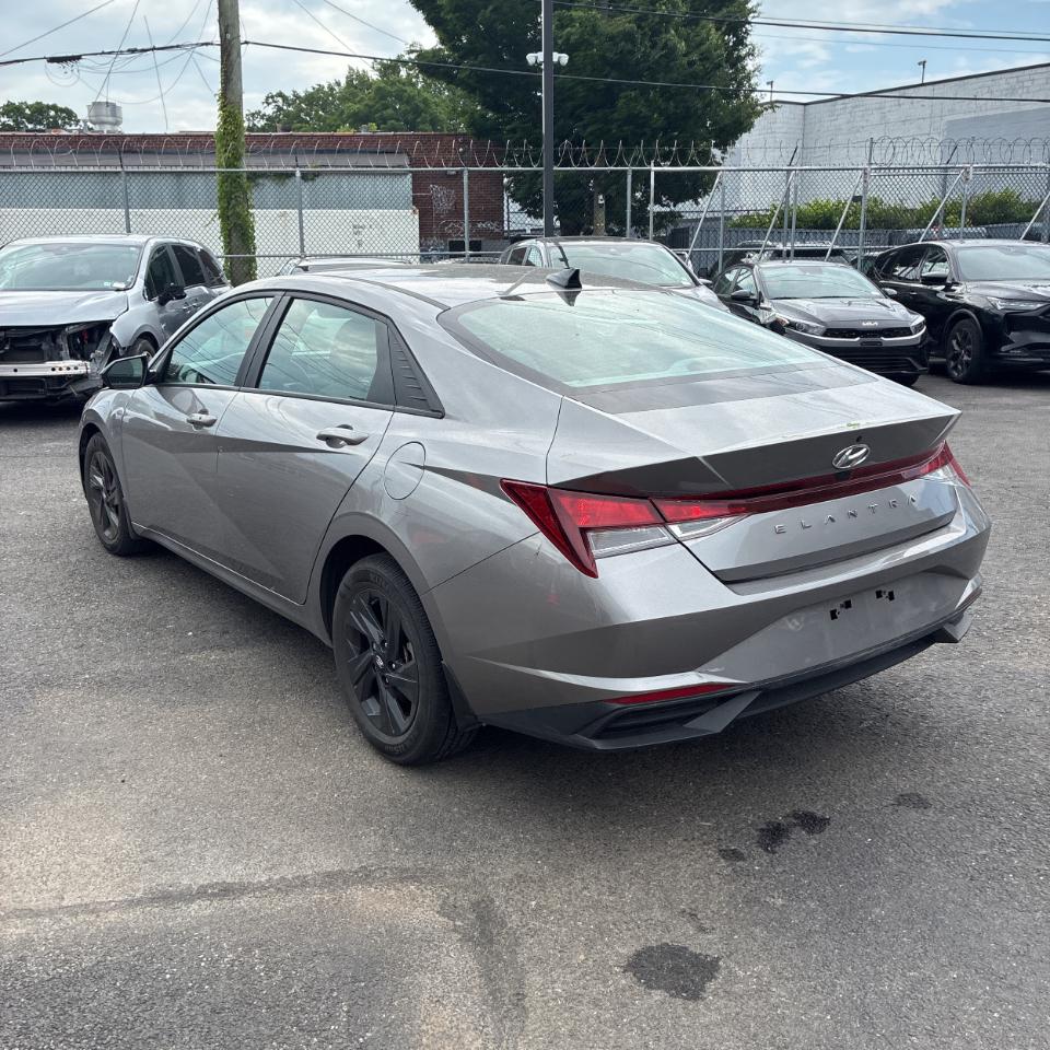 Hyundai Elantra SEL 2023