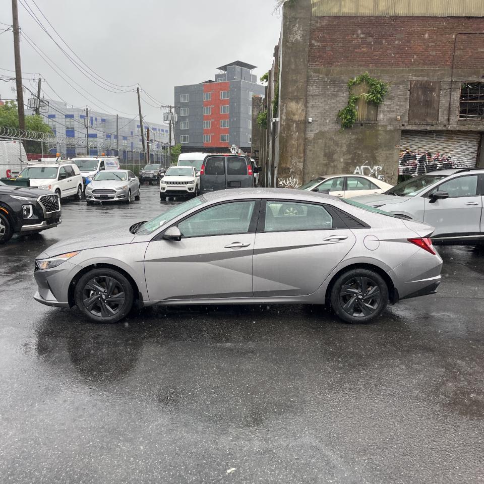 Hyundai Elantra SEL 2023