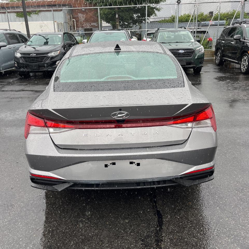 Hyundai Elantra SEL 2023