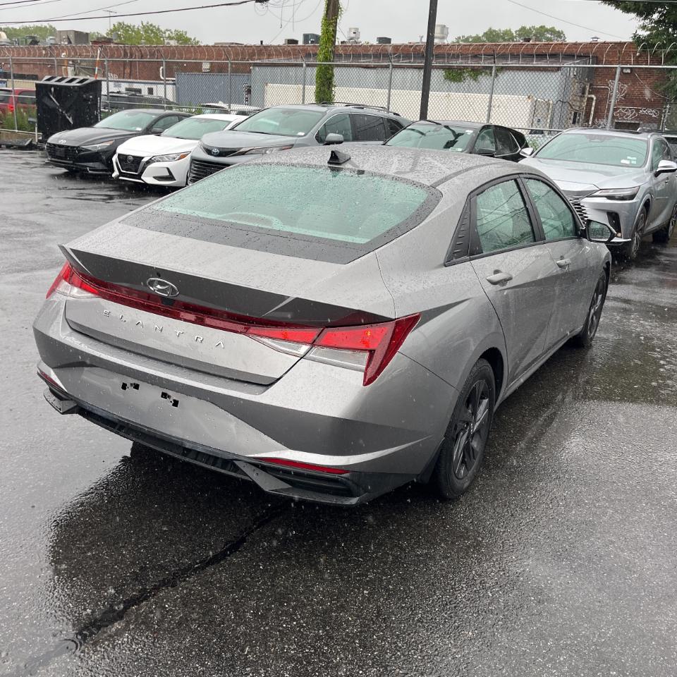 Hyundai Elantra SEL 2023