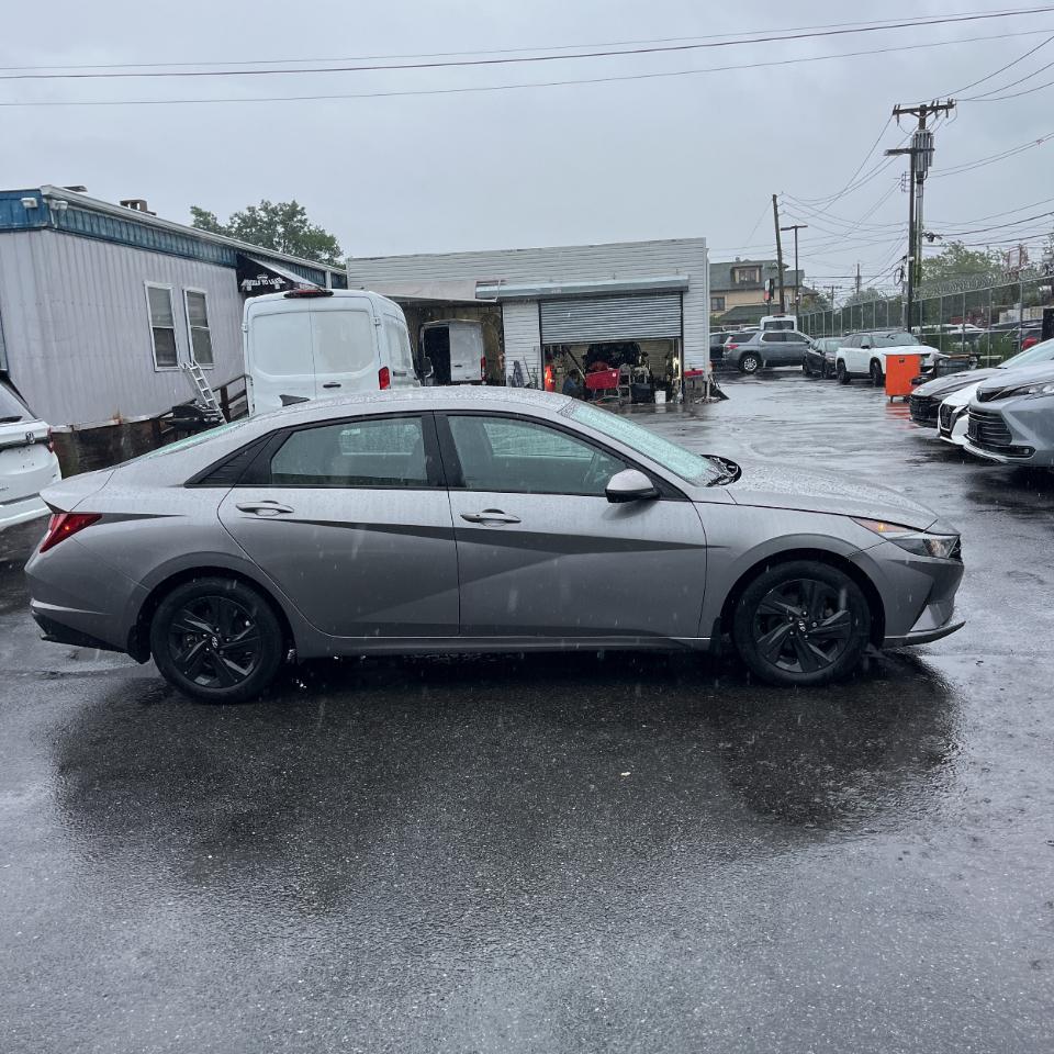 Hyundai Elantra SEL 2023