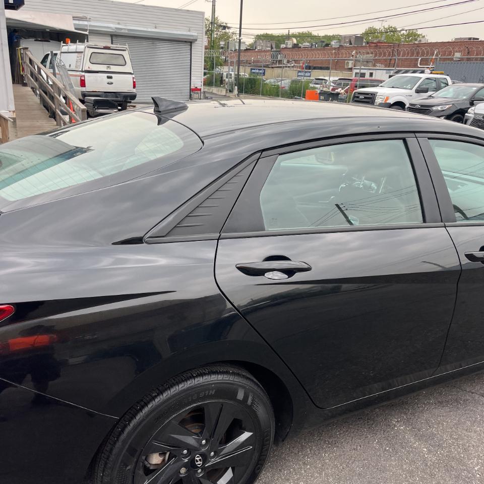 2023 Hyundai Elantra SEL - Photo 9