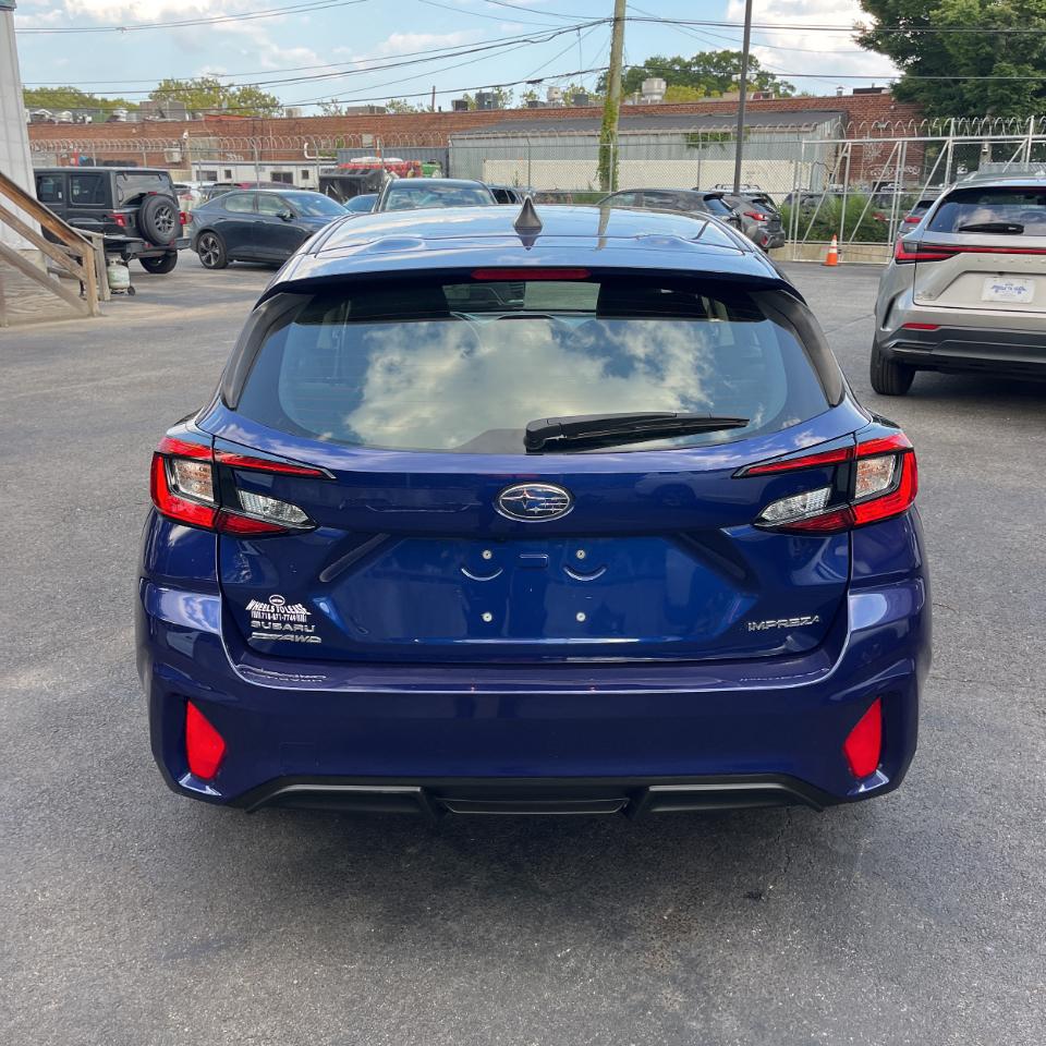 Subaru Impreza Base 5-Door 2024