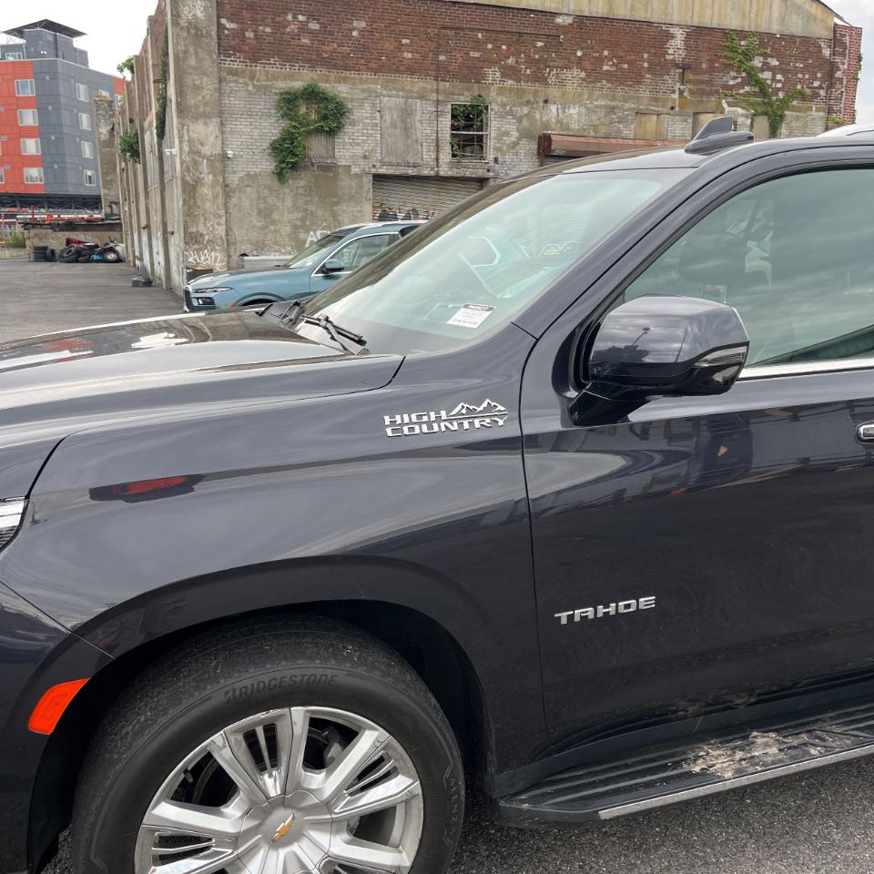 Chevrolet Tahoe High Country 4WD 2023