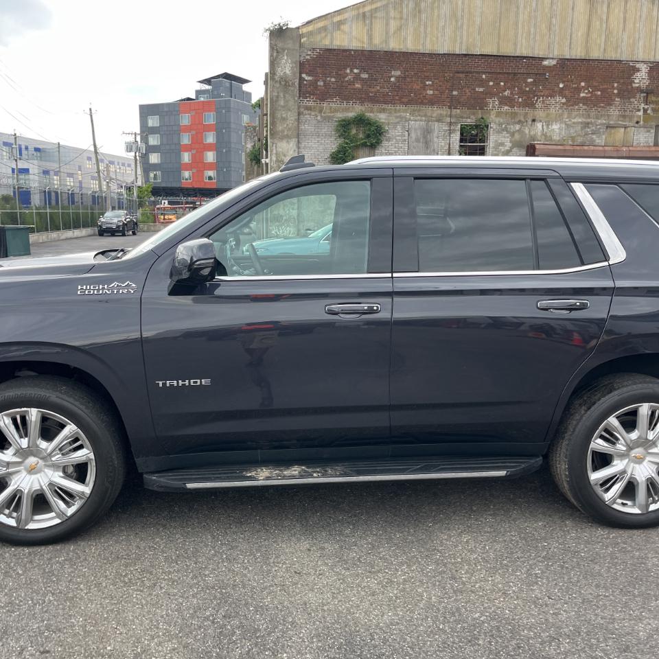Chevrolet Tahoe High Country 4WD 2023