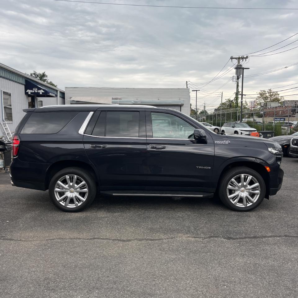 Chevrolet Tahoe High Country 4WD 2023