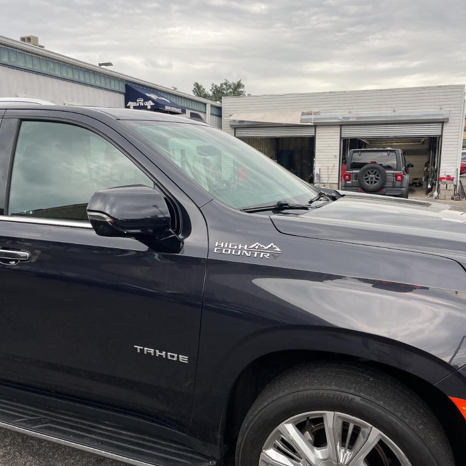 Chevrolet Tahoe High Country 4WD 2023