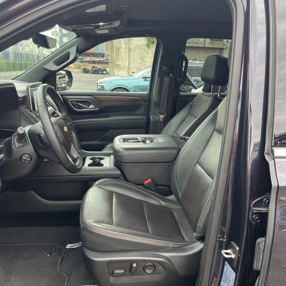 Chevrolet Tahoe High Country 4WD 2023