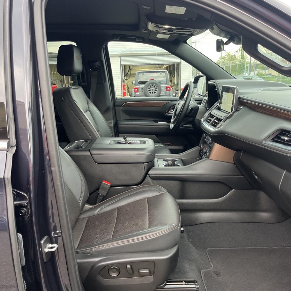Chevrolet Tahoe High Country 4WD 2023