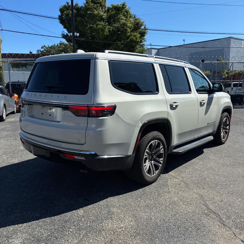 2022 Jeep Wagoneer Series III - Photo 8