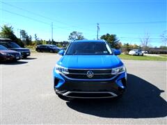 2022 Volkswagen Taos  2022 Volkswagen Taos