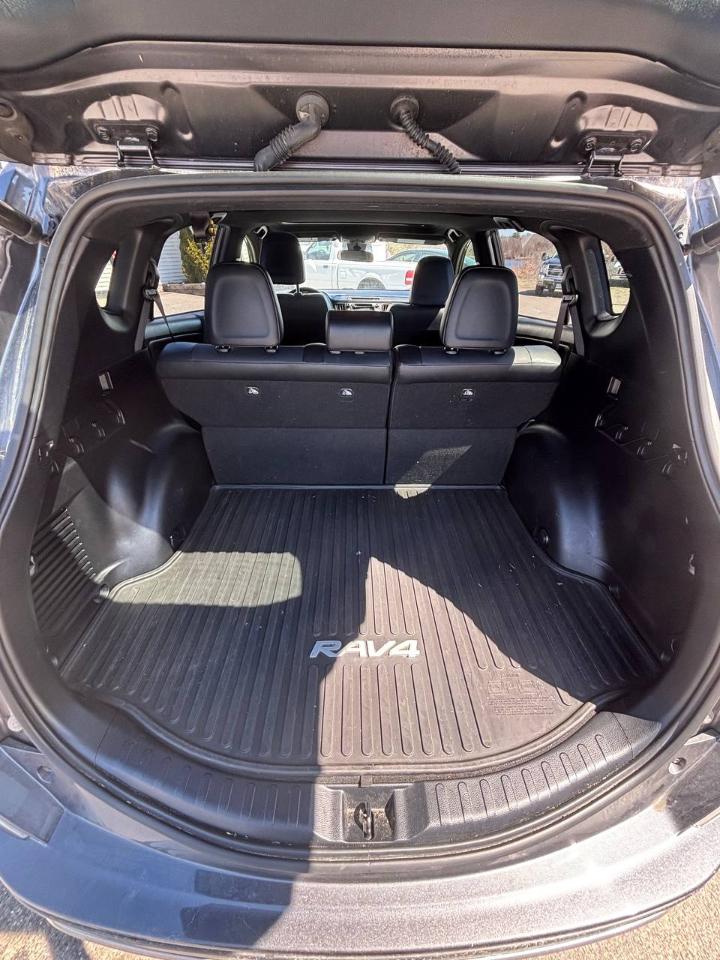 Toyota RAV4 SE 4WD 2017