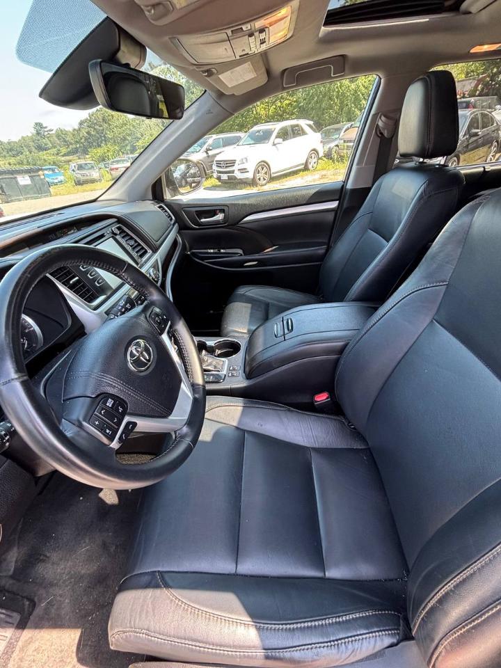 Toyota Highlander SE AWD V6 2018
