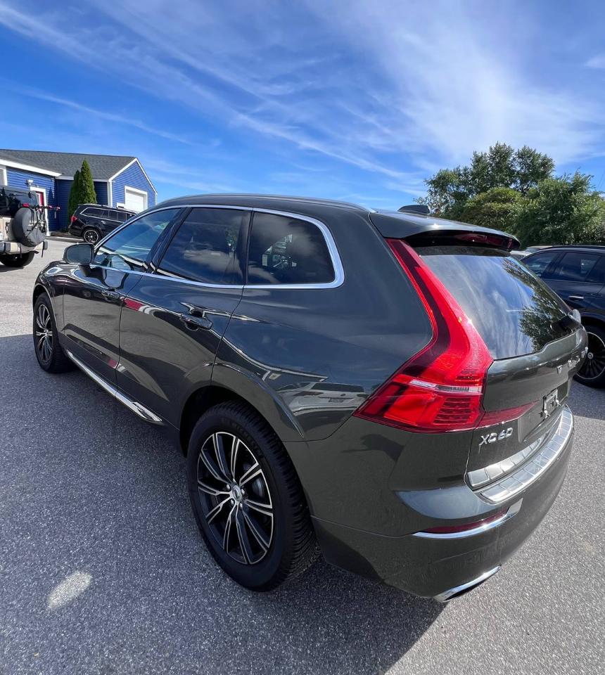 Volvo XC60 photo 3