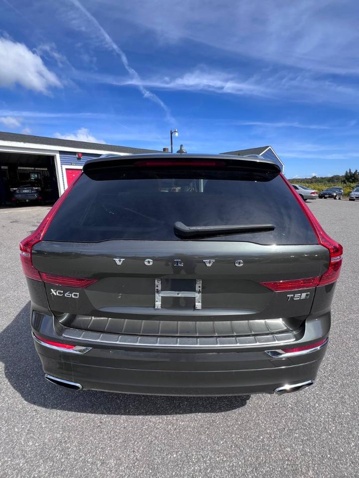 Volvo XC60 photo 4