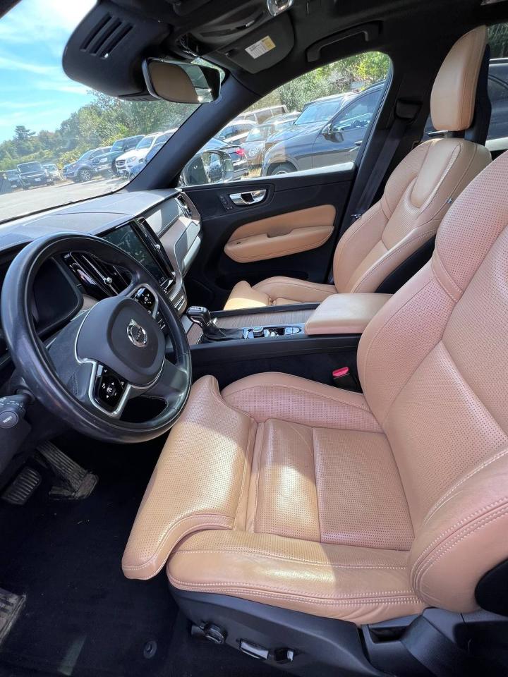 Volvo XC60 photo 10