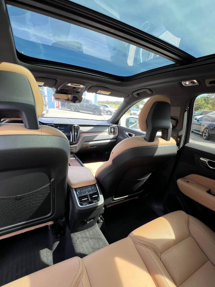 Volvo XC60 photo 13