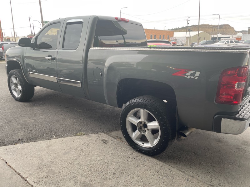 Chevrolet Silverado 1500 LT Ext. Cab Long Box 4WD 2011 Chevrolet Silverado 1500 LT Ext. Cab Long Box 4WD 2011