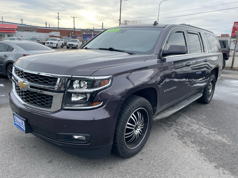 Chevrolet Suburban LT 1500 4WD 2015