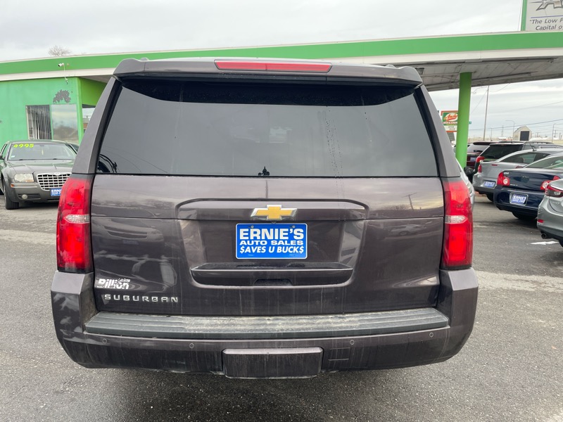 Chevrolet Suburban LT 1500 4WD 2015