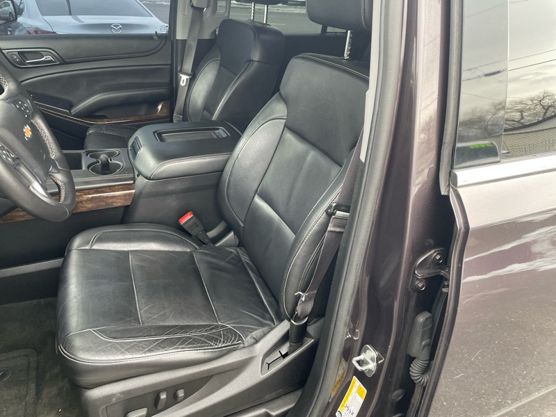 Chevrolet Suburban LT 1500 4WD 2015