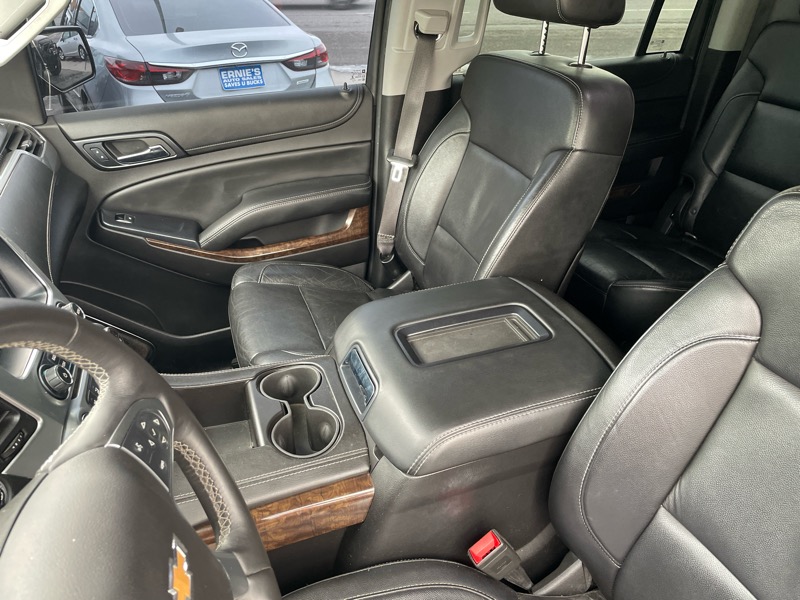 Chevrolet Suburban LT 1500 4WD 2015