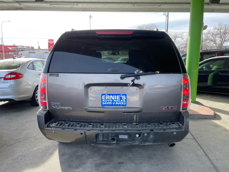 GMC Yukon Denali 4WD 2011