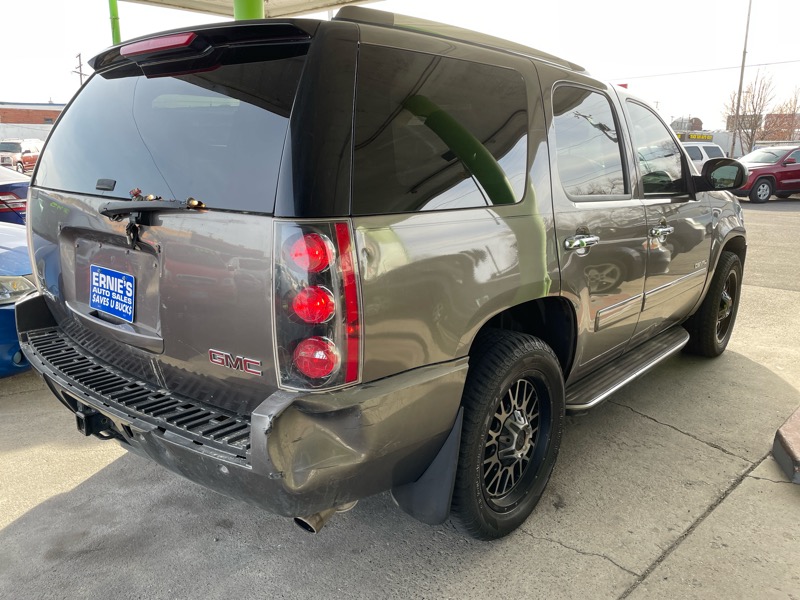 GMC Yukon Denali 4WD 2011