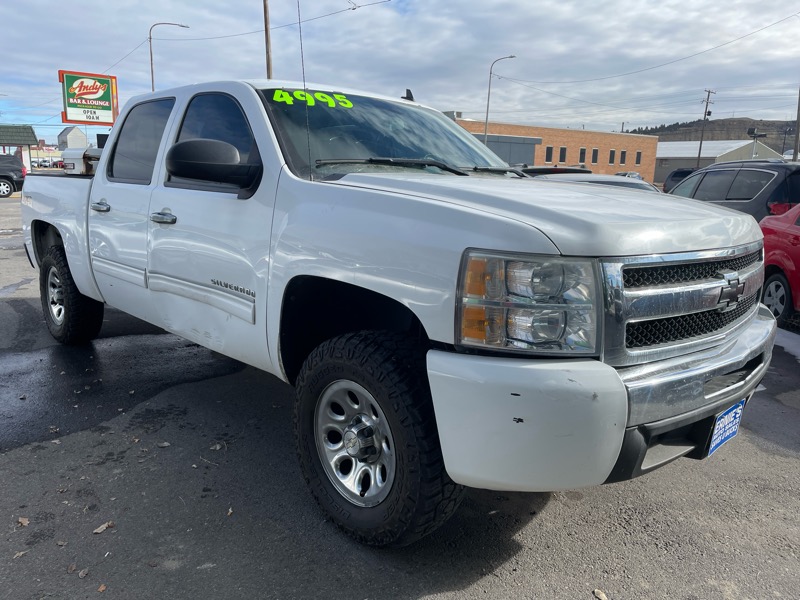 Chevrolet Silverado 1500 LS Crew Cab Short Box 4WD 2011