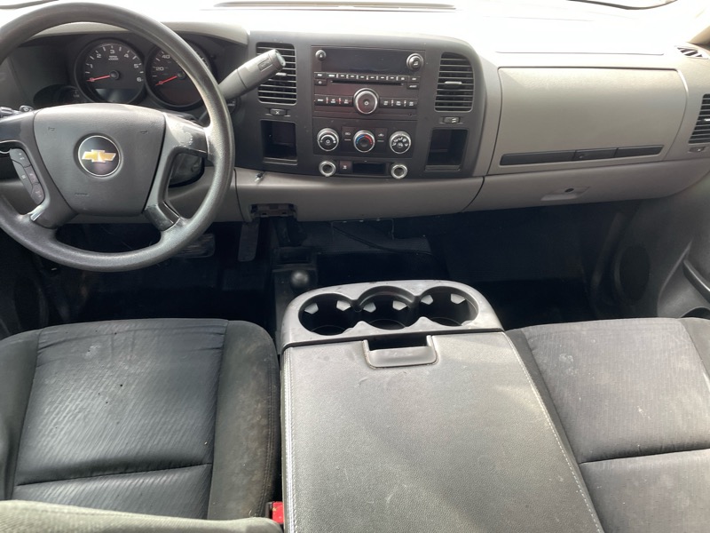 Chevrolet Silverado 1500 LS Crew Cab Short Box 4WD 2011