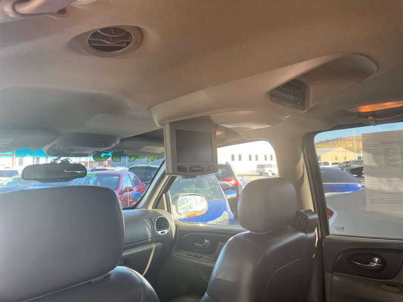 GMC Envoy XL SLE 4WD 2004