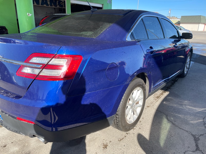 Ford Taurus SE FWD 2015