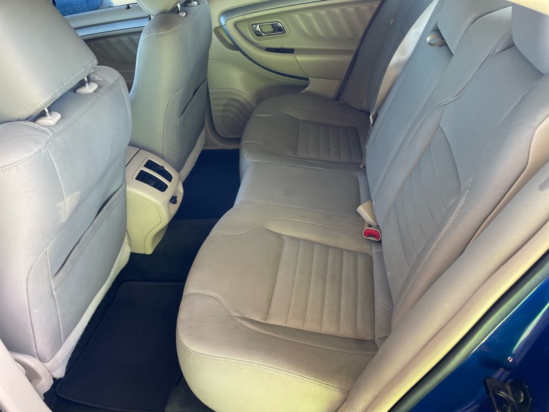 Ford Taurus SE FWD 2015