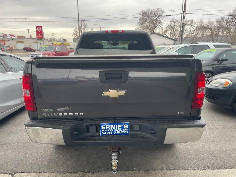 Chevrolet Silverado 1500 LS Extended Cab 4WD 2011
