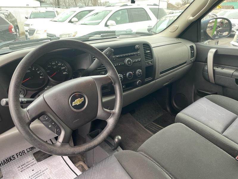 Chevrolet Silverado 1500 LS Extended Cab 4WD 2011