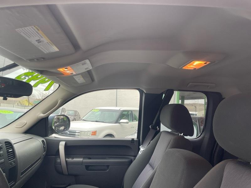 Chevrolet Silverado 1500 LS Extended Cab 4WD 2011