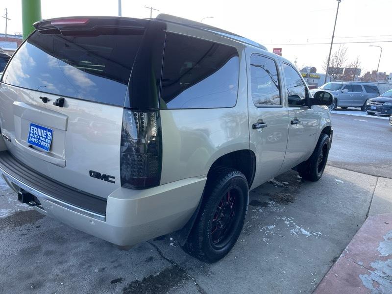 GMC Yukon Denali AWD 2007