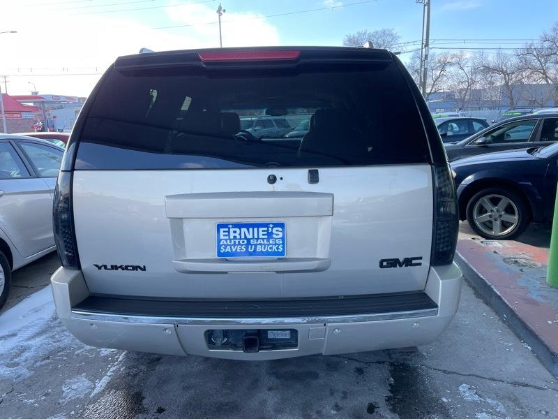 GMC Yukon Denali AWD 2007