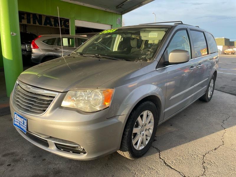 Chrysler Town & Country Touring 2013