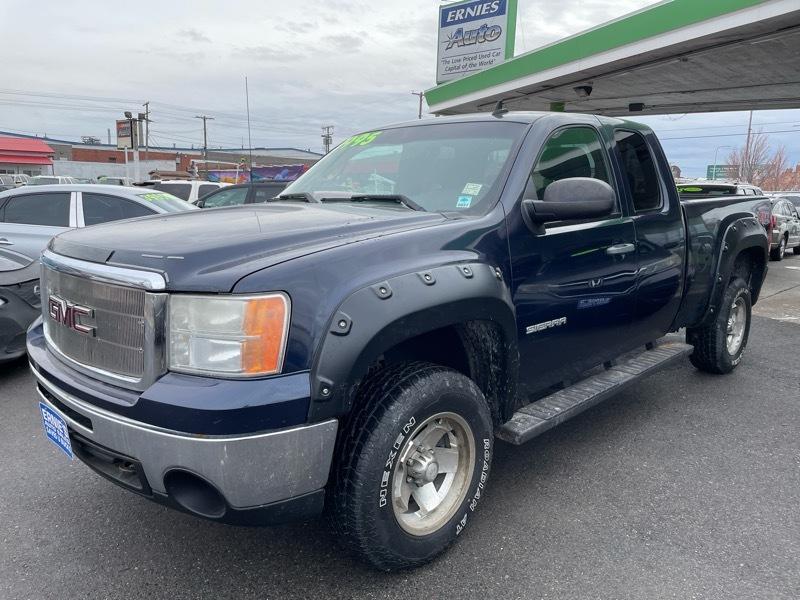 GMC Sierra 1500 SLE Ext. Cab 4WD 2011