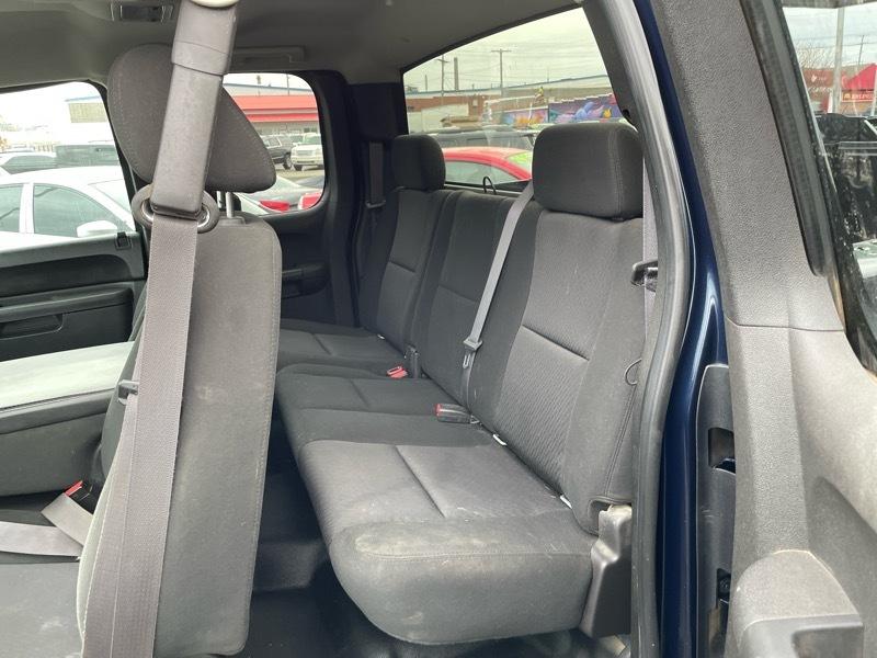 GMC Sierra 1500 SLE Ext. Cab 4WD 2011