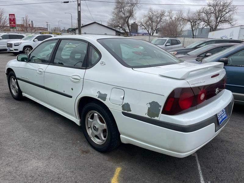 Chevrolet Impala LS 2000