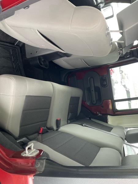 Jeep Wrangler Unlimited Sport 4WD 2010