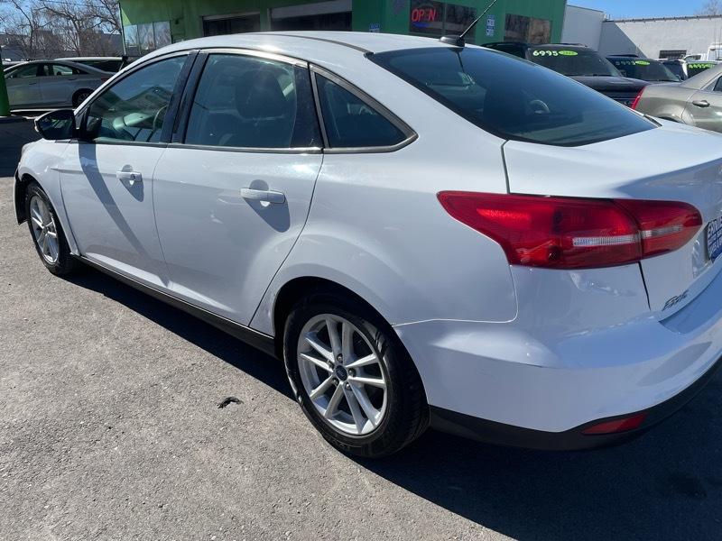 Ford Focus SE Sedan 2015