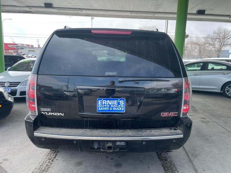 GMC Yukon Denali 4WD 2009